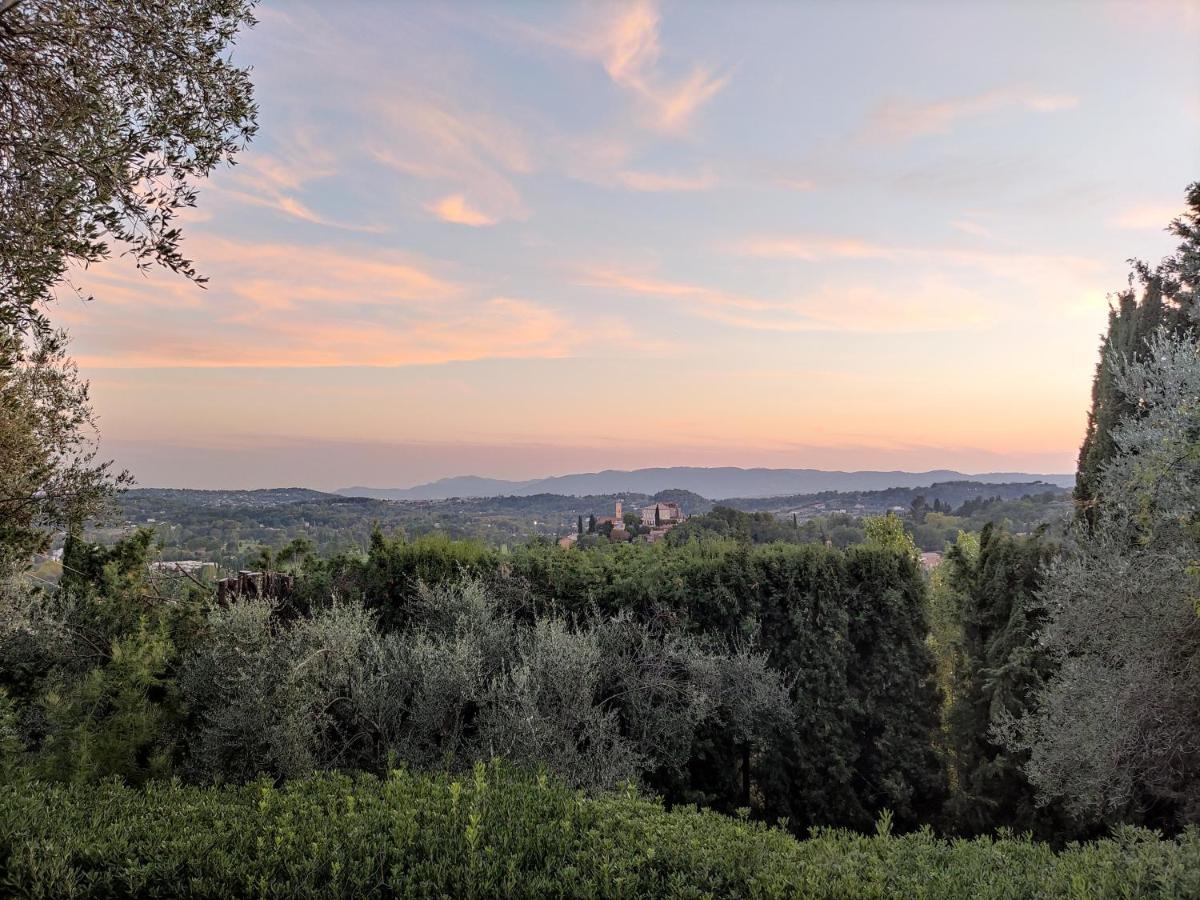 Apartment Cezanne With Heated Pool And Private Garden Chateauneuf-Grasse Esterno foto