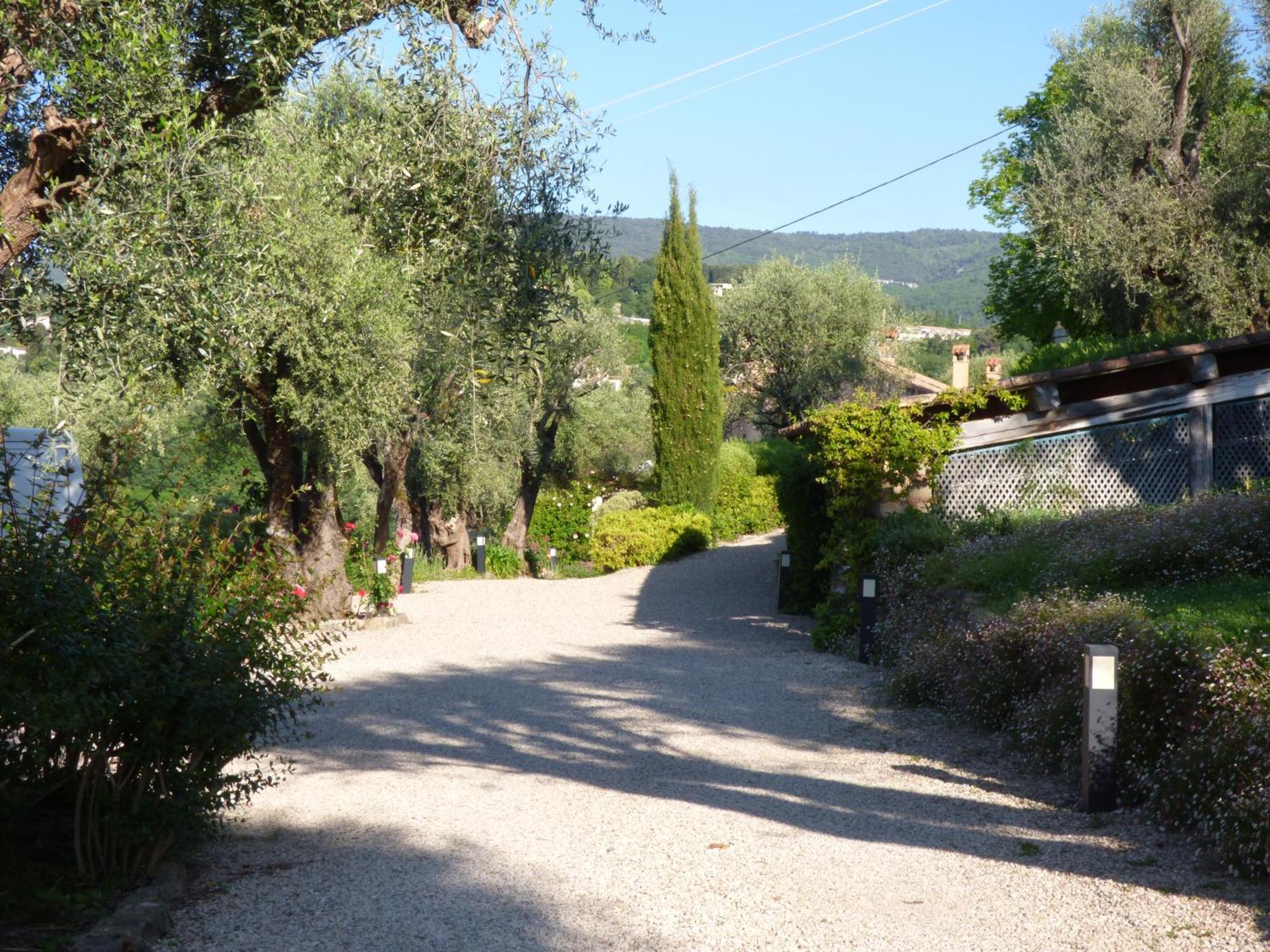 Apartment Cezanne With Heated Pool And Private Garden Chateauneuf-Grasse Esterno foto